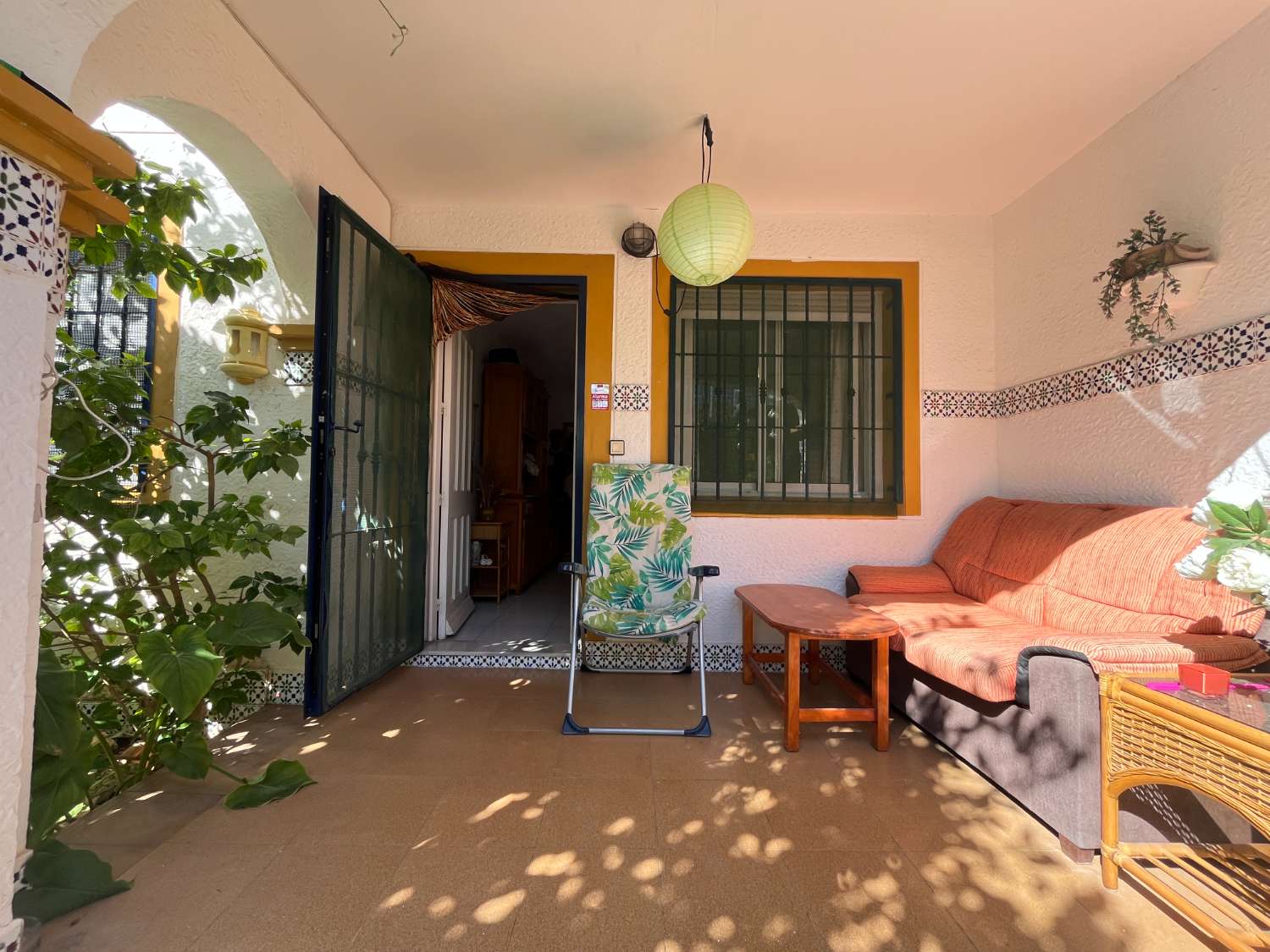 Apartamento de 2 dormitorios con piscina,