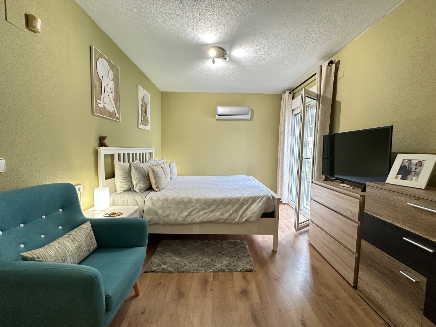 Villa independiente de 3 habitaciones con piscina en San Miguel