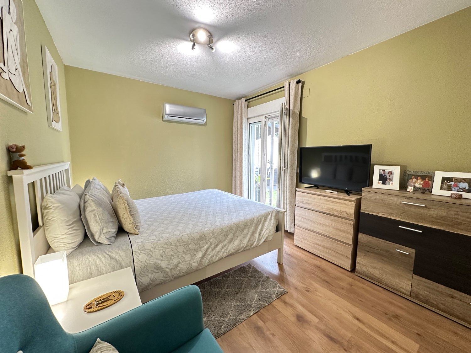 Villa independiente de 3 habitaciones con piscina en San Miguel