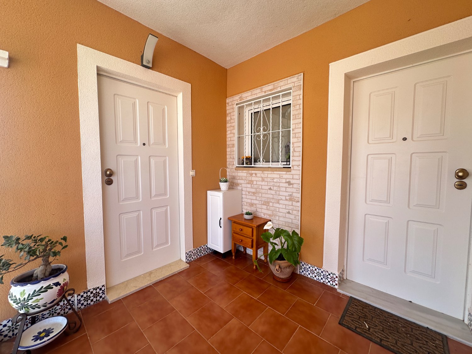 Apartamento en planta alta 2 dormitorios 2 baños en los altos, Orihuela Costa
