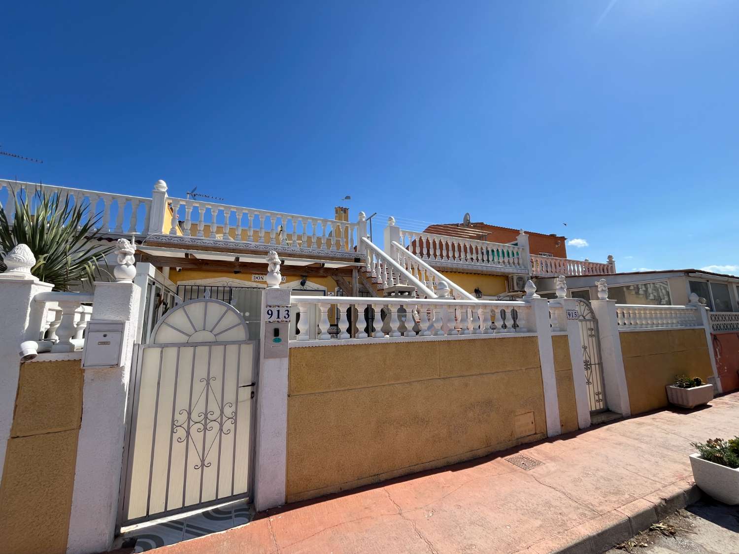 Bungalow de 2 dormitorios con Solarium