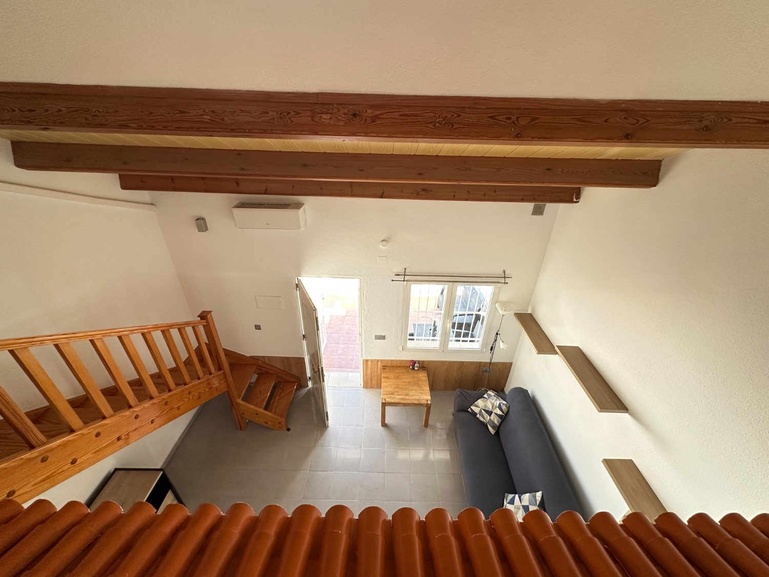 Duplex estilo único de 2  dormitorios, 1 baño en la Florida , Orihuela costa