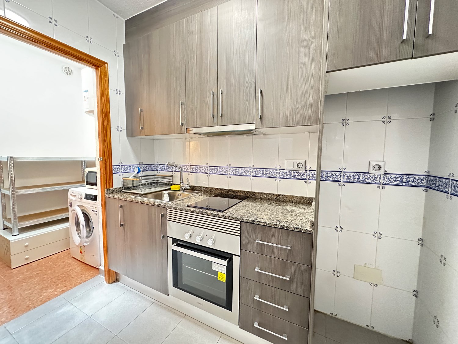 Duplex estilo único de 2  dormitorios, 1 baño en la Florida , Orihuela costa