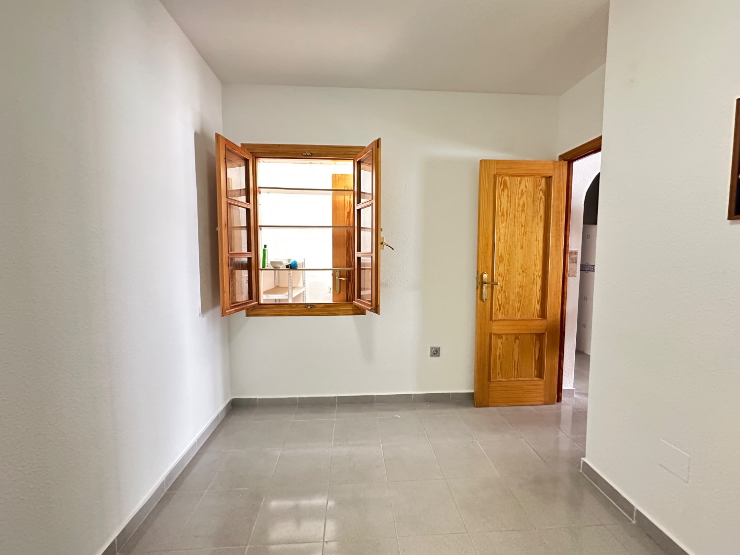 Duplex estilo único de 2  dormitorios, 1 baño en la Florida , Orihuela costa