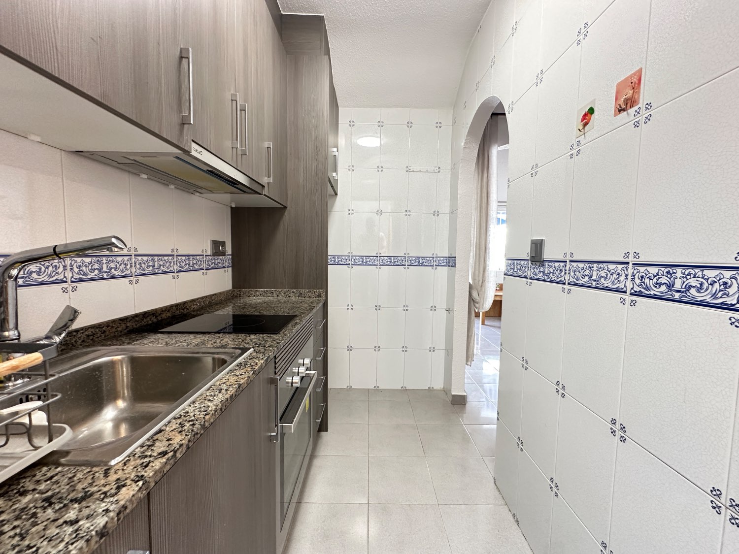 Duplex estilo único de 2  dormitorios, 1 baño en la Florida , Orihuela costa
