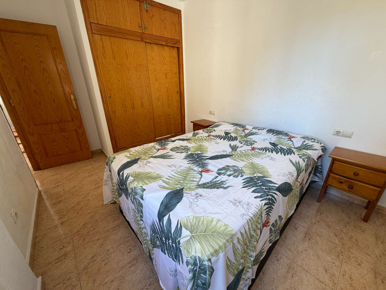 Apartamento de 2 dormitorios en la planta alta