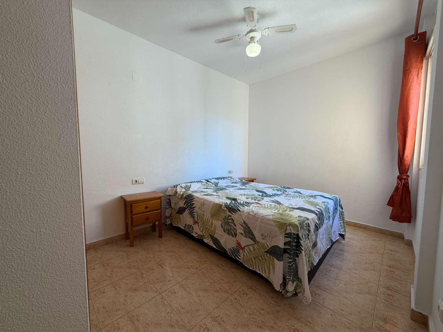 Apartamento de 2 dormitorios en la planta alta