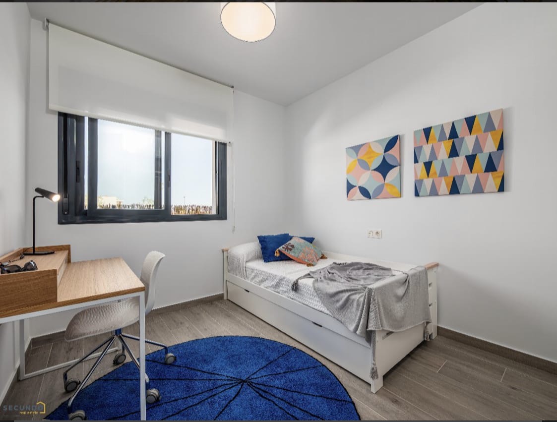 Nuevo apartamento de 3 habitaciones y 2 baños en San Miguel de Salinas