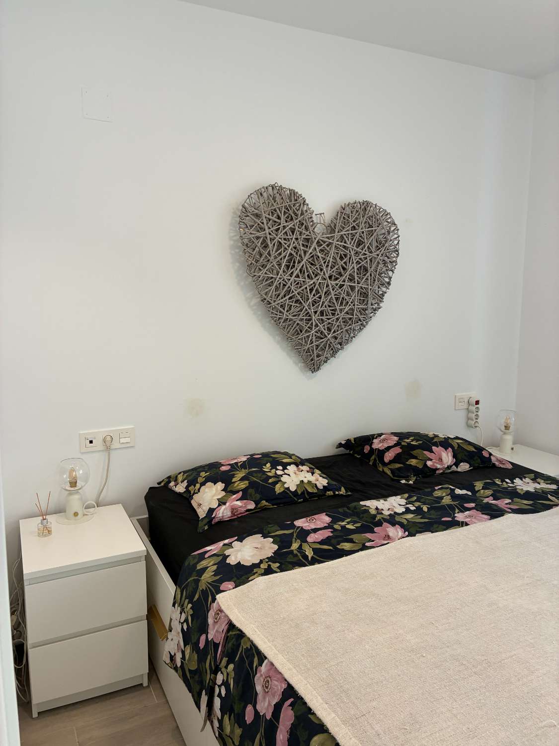 Nuevo apartamento de 3 habitaciones y 2 baños en San Miguel de Salinas