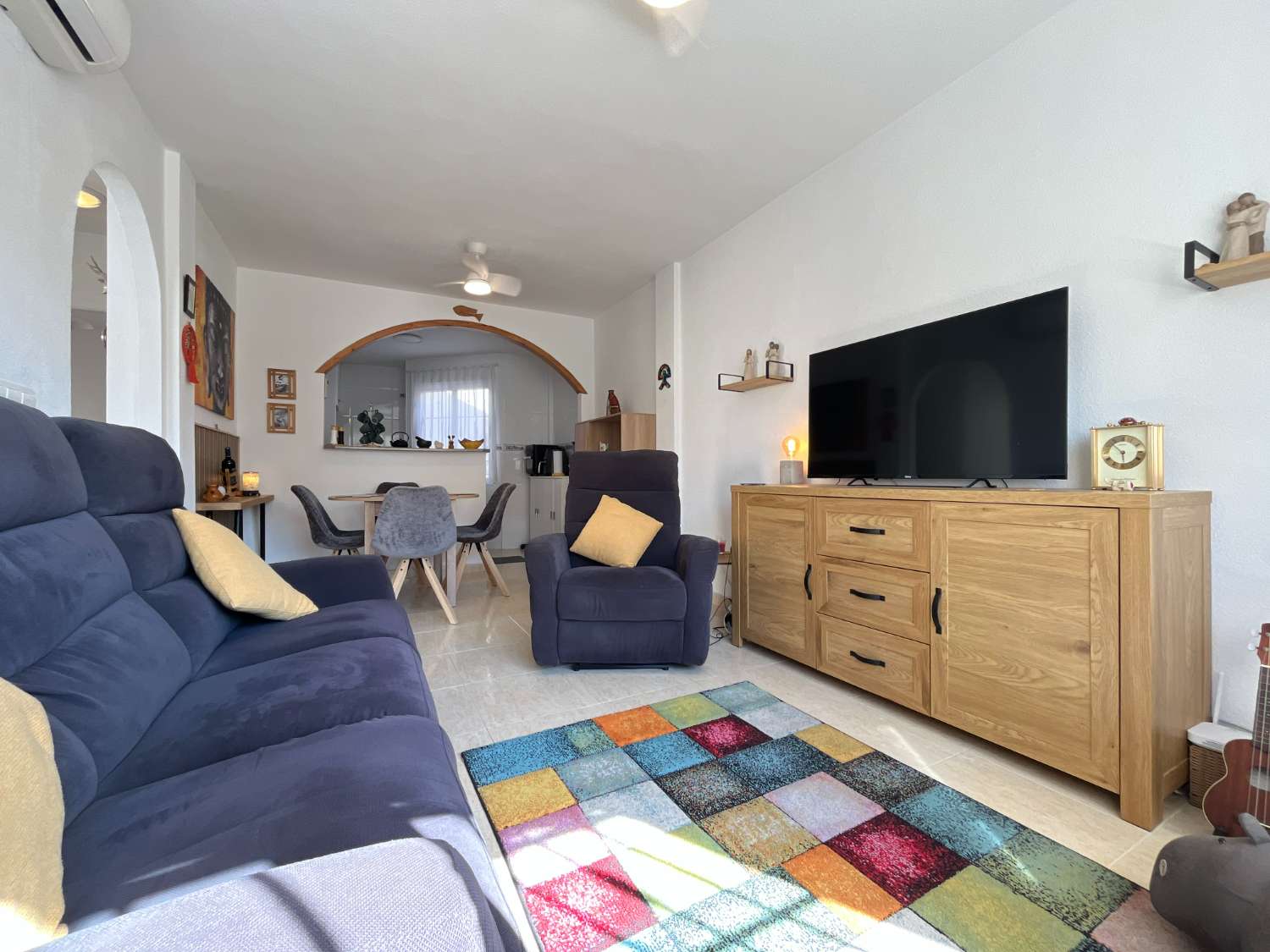 Apartamento de 2 habitaciones en la planta alta en Playa Flamenca