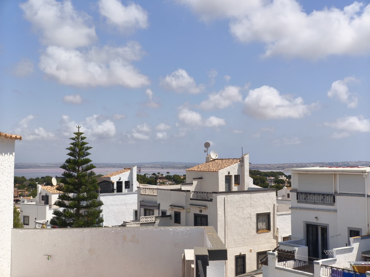 Casa adosada de 3 dormitorios 2 baños en los altos, Orihuela costa
