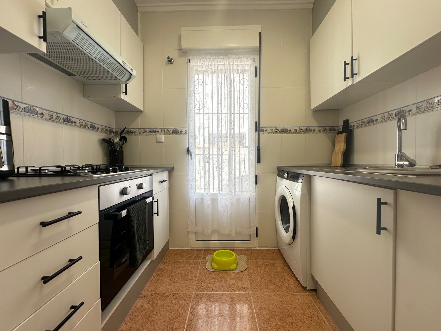 Casa adosada de 3 dormitorios 2 baños en los altos, Orihuela costa