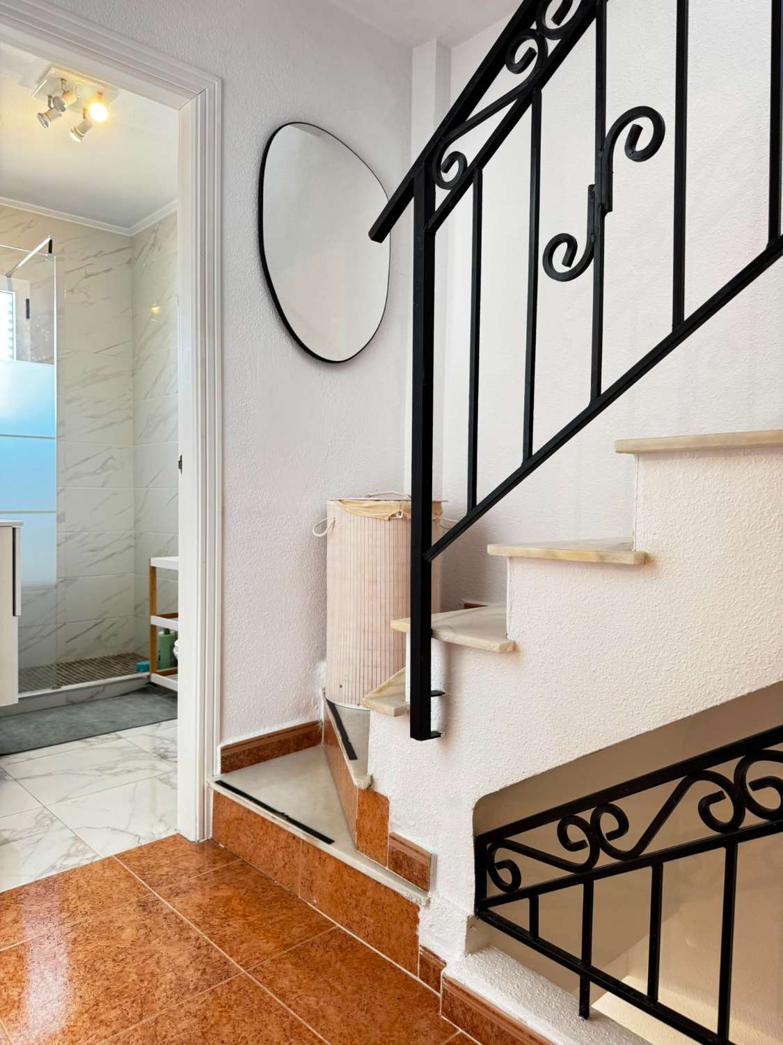 Casa de 3 dormitorios con solarium privado y piscina comunitaria