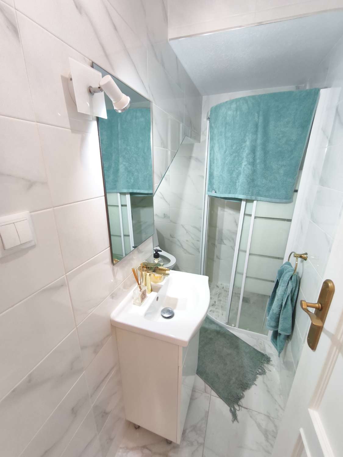 Casa de 3 dormitorios con solarium privado y piscina comunitaria