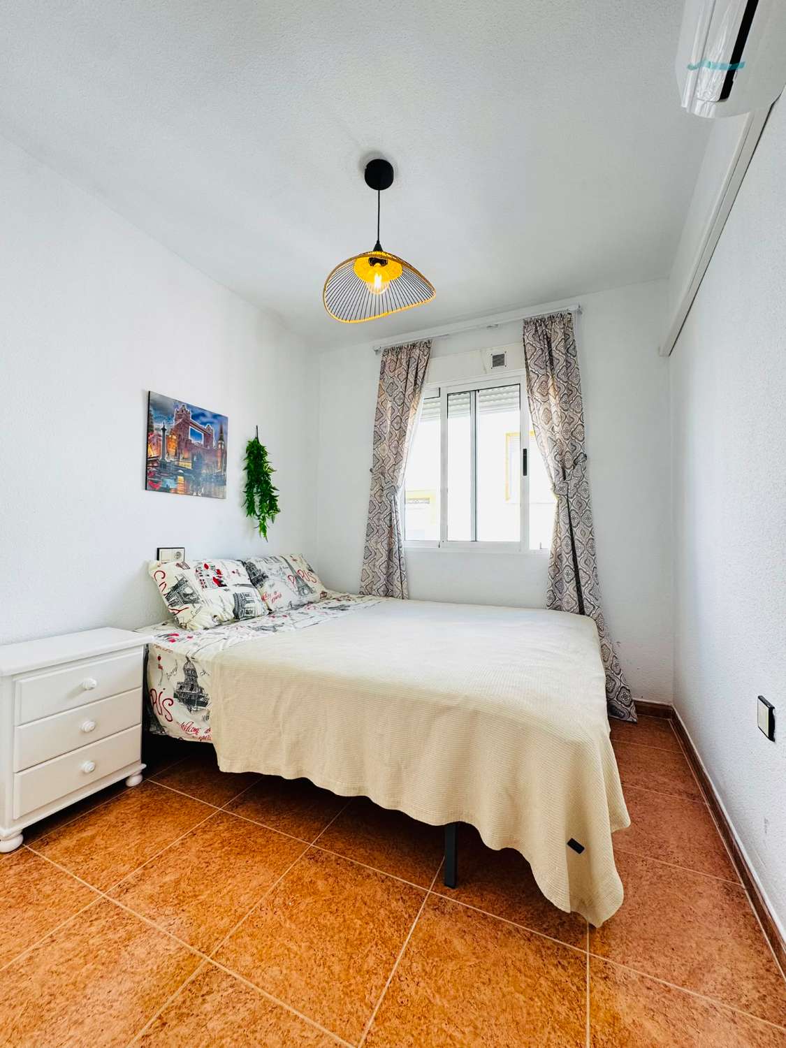 Casa de 3 dormitorios con solarium privado y piscina comunitaria
