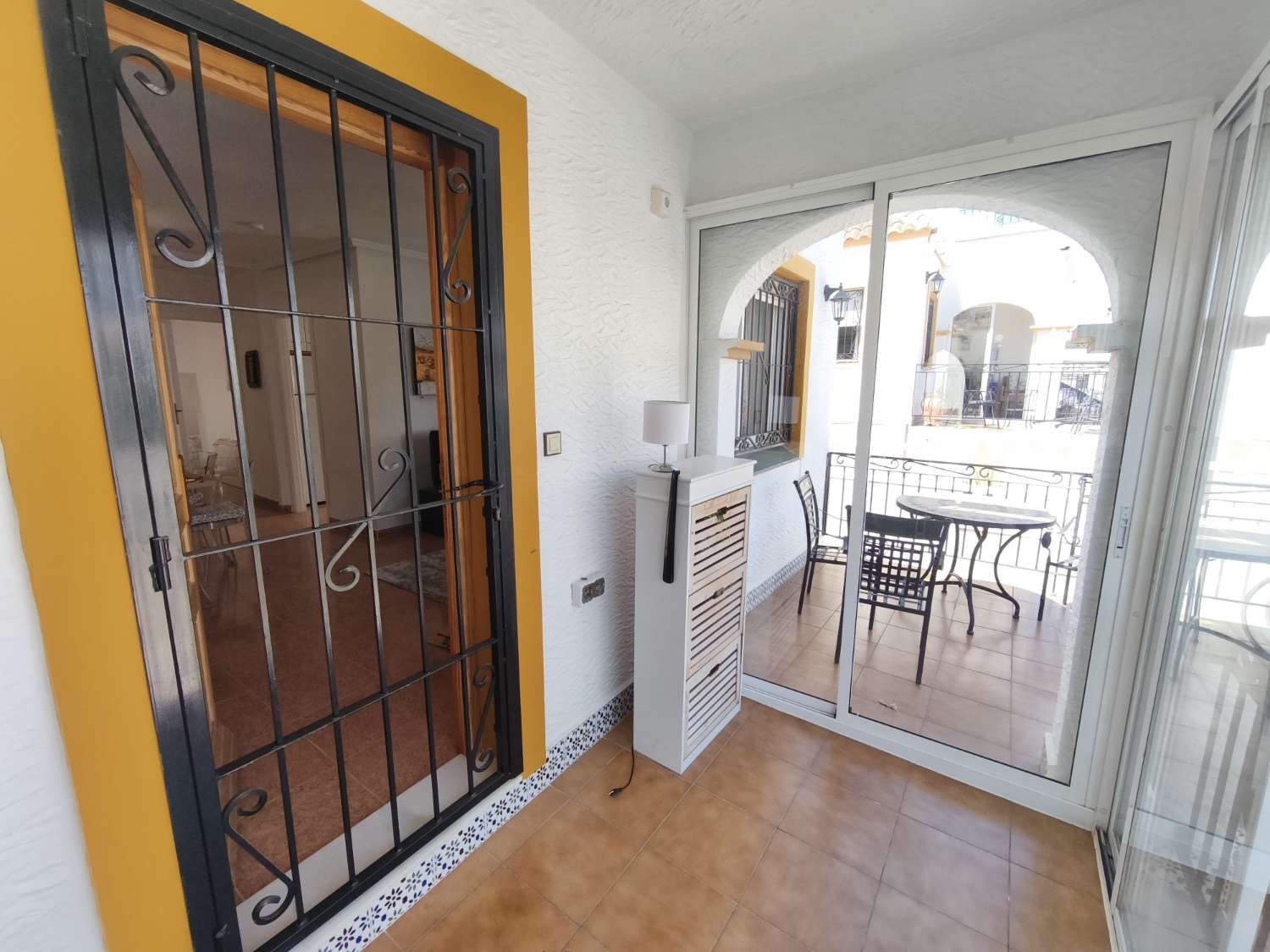 Casa de 3 dormitorios con solarium privado y piscina comunitaria
