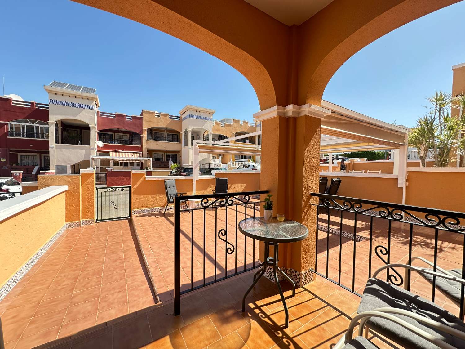 Espectacular vivienda tipo duplex con 3 dormitorios y 2 baños