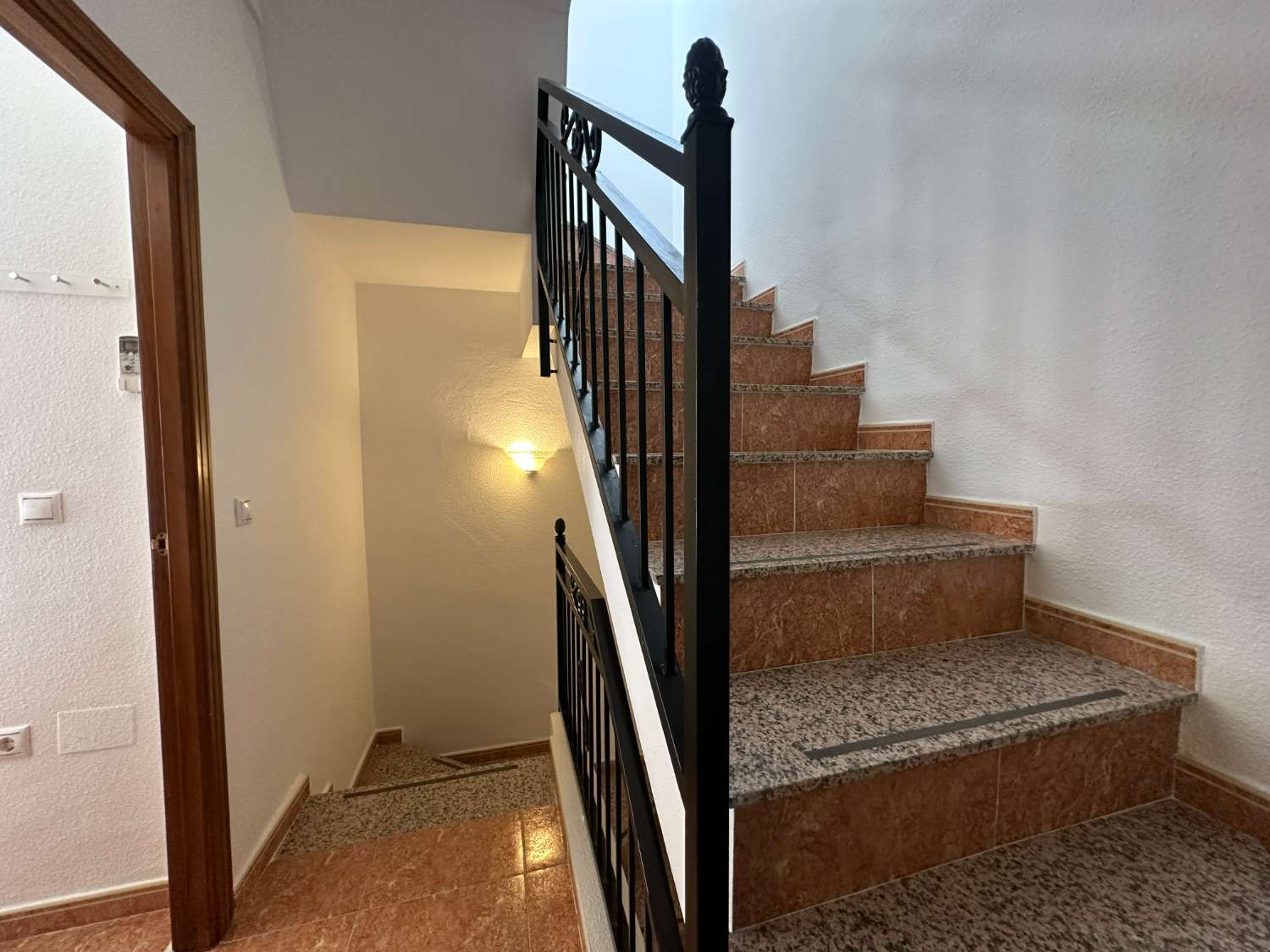 Espectacular vivienda tipo duplex con 3 dormitorios y 2 baños