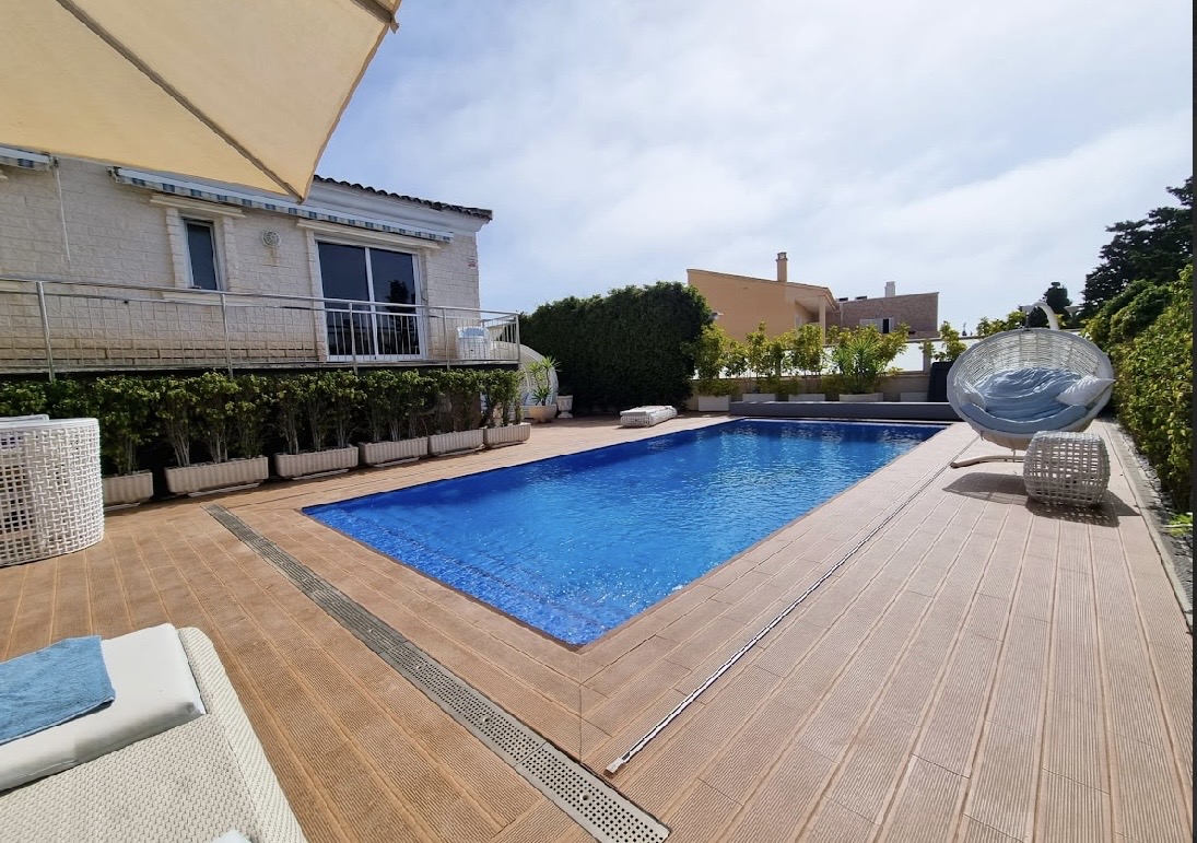 Impresionante villa de 790m2