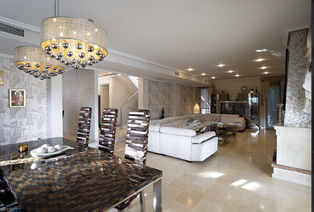 Impresionante villa de 790m2
