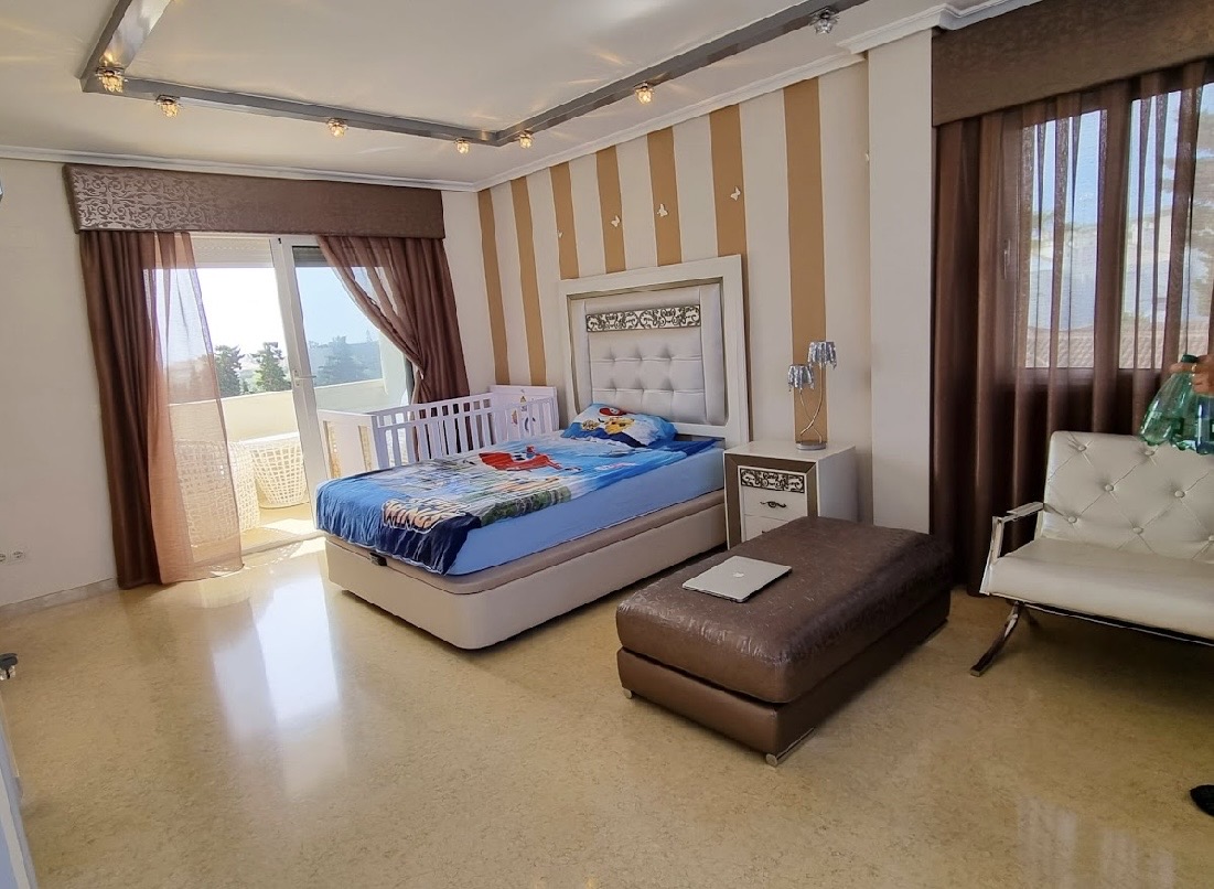 Impresionante villa de 790m2