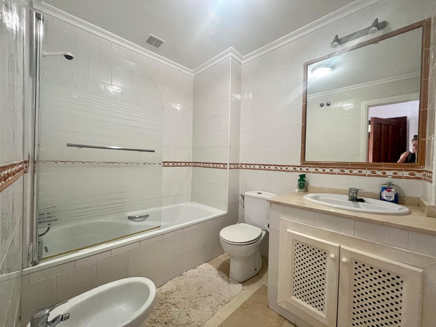 Apartamento en la primera planta con 2 dormitorios, 2 baños en Los Ángeles, Florida