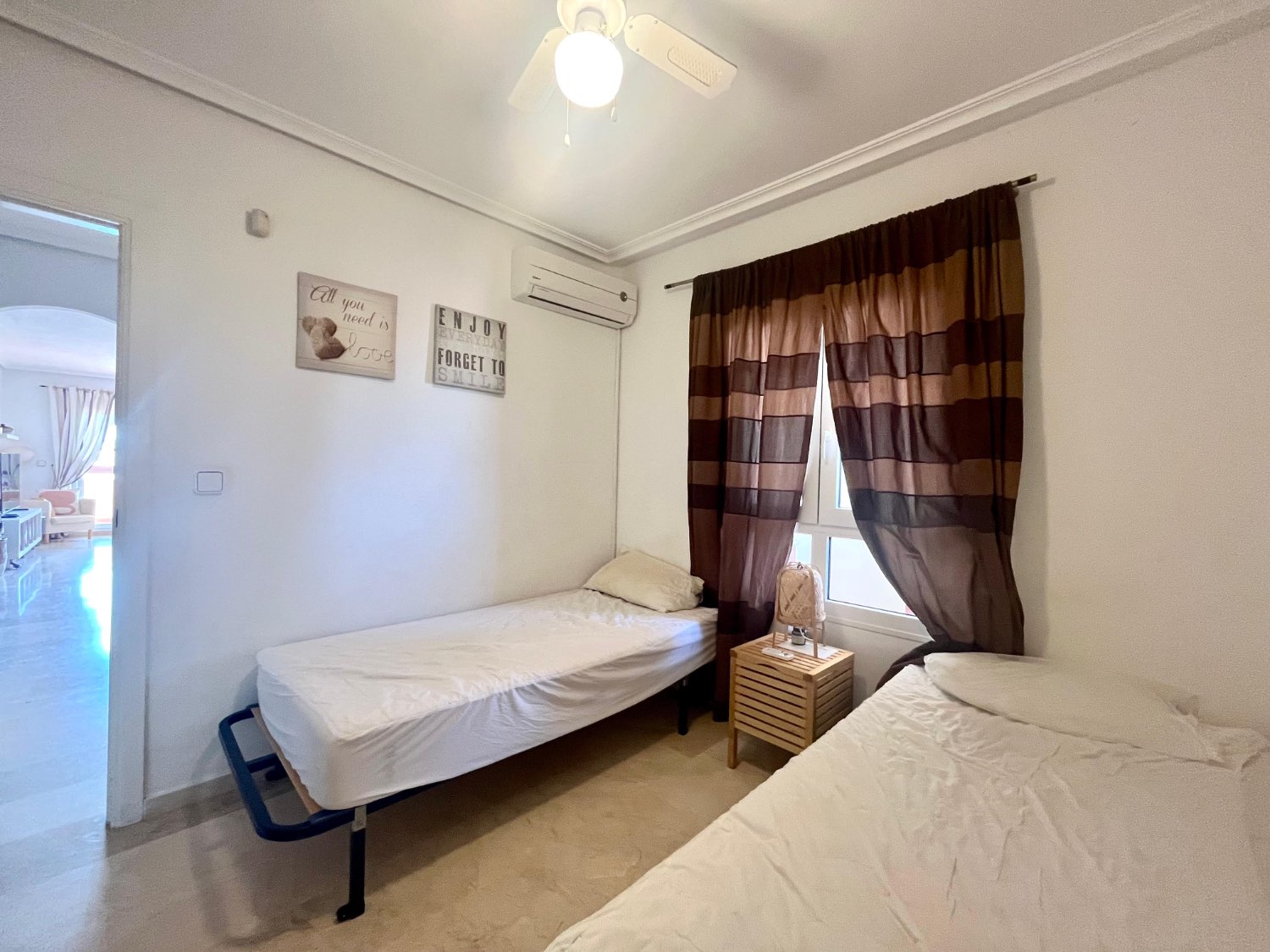 Apartamento en la primera planta con 2 dormitorios, 2 baños en Los Ángeles, Florida
