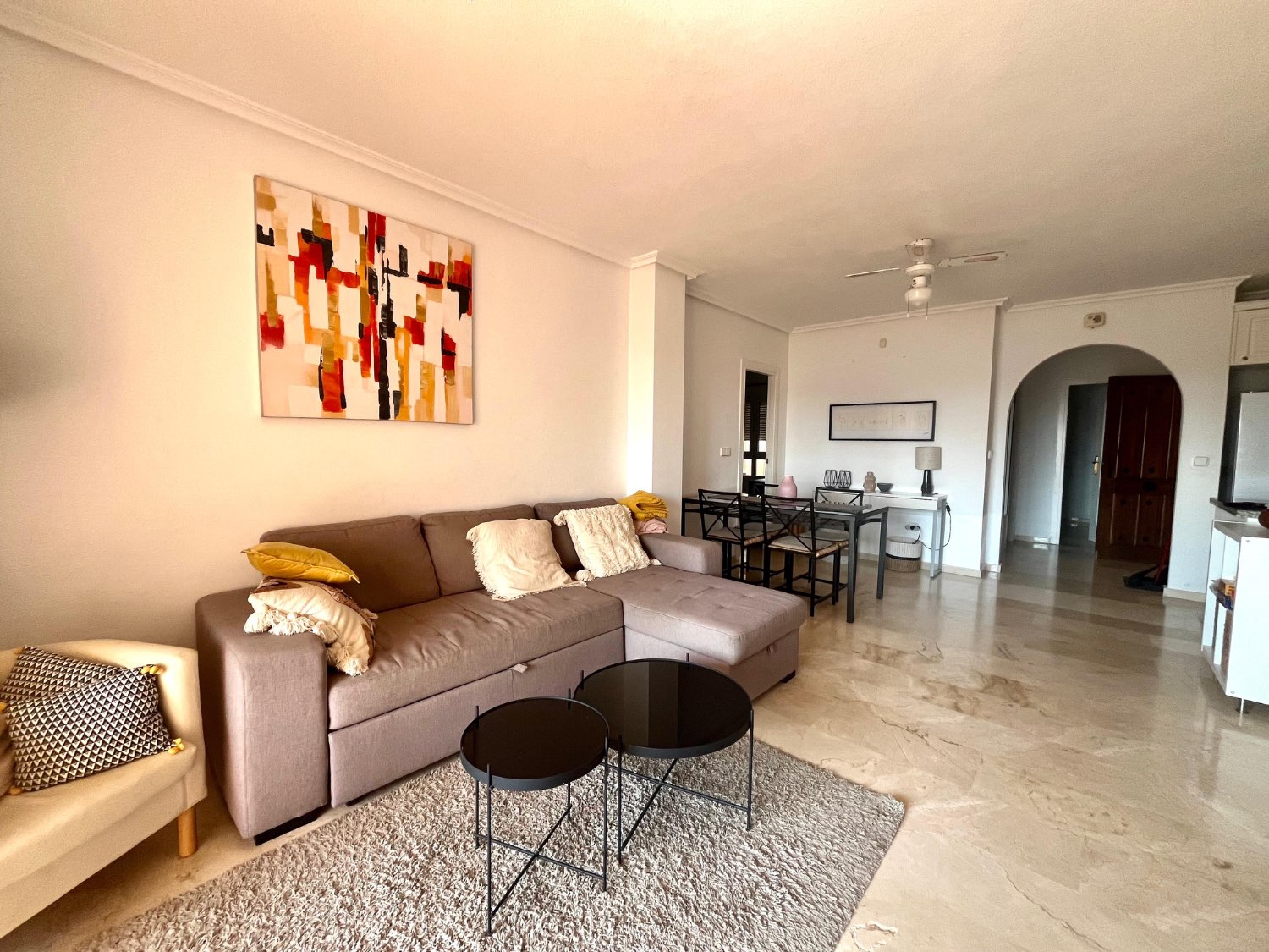 Apartamento en la primera planta con 2 dormitorios, 2 baños en Los Ángeles, Florida