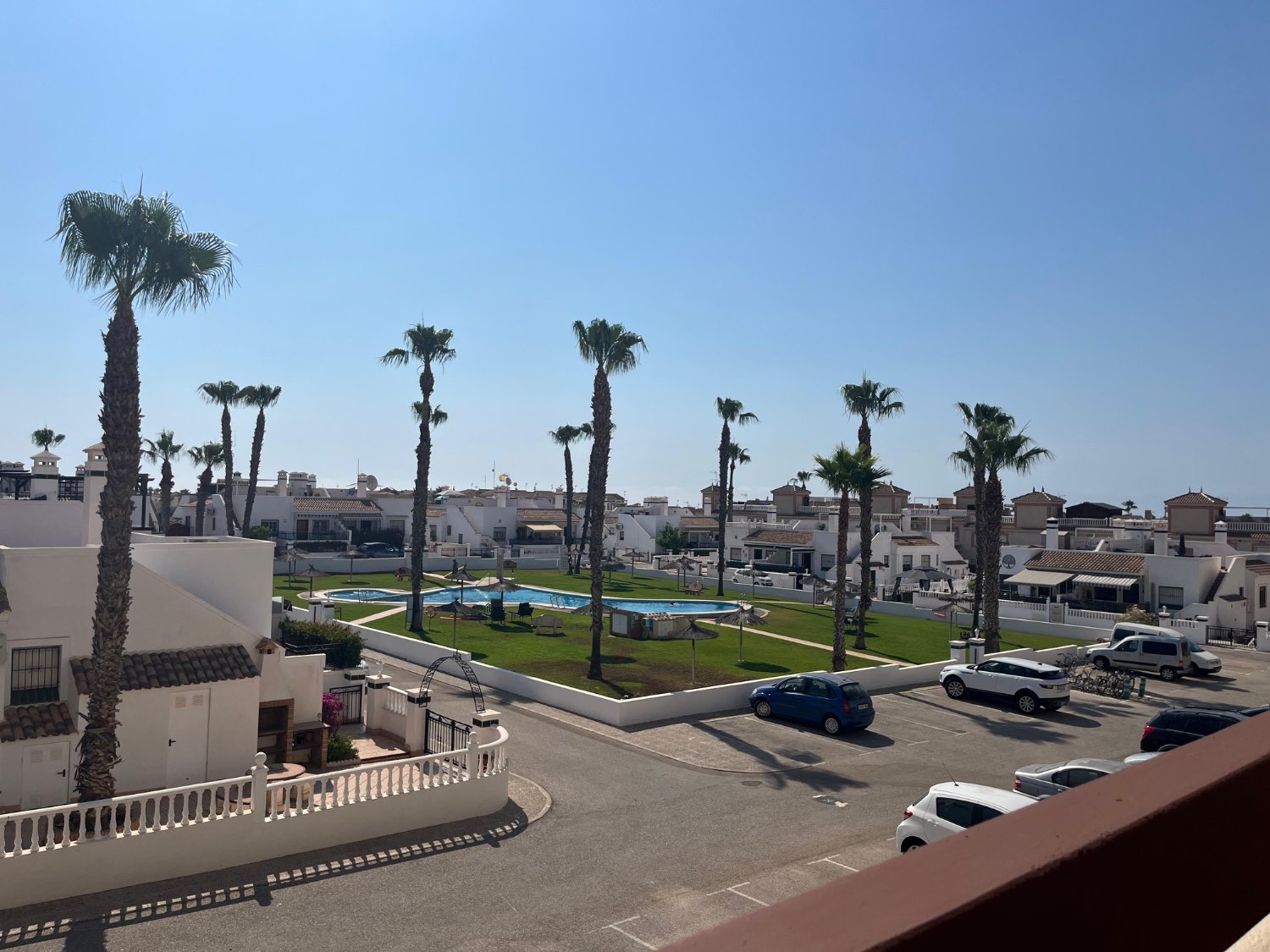 Apartamento en la primera planta con 2 dormitorios, 2 baños en Los Ángeles, Florida