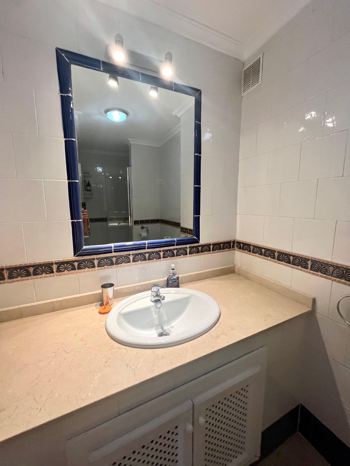 Apartamento en la primera planta con 2 dormitorios, 2 baños en Los Ángeles, Florida