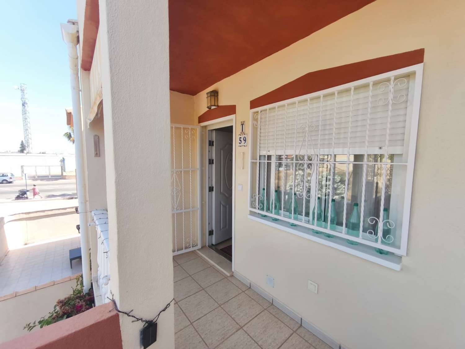 Fantástico apartamento en planta alta con 2 dormitorios