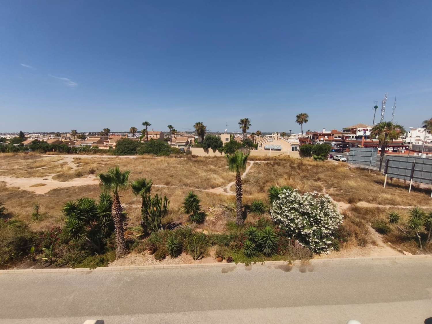 Fantástico apartamento en planta alta con 2 dormitorios
