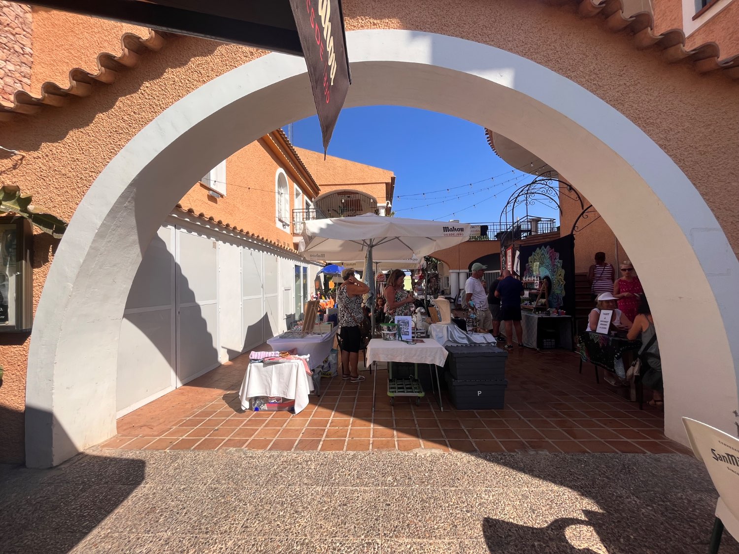 Magnificent apartment with 2 bedrooms, 1 bathroom, 1 communal pool and 1 exceptional solarium in Orihuela Costa (La Florida).