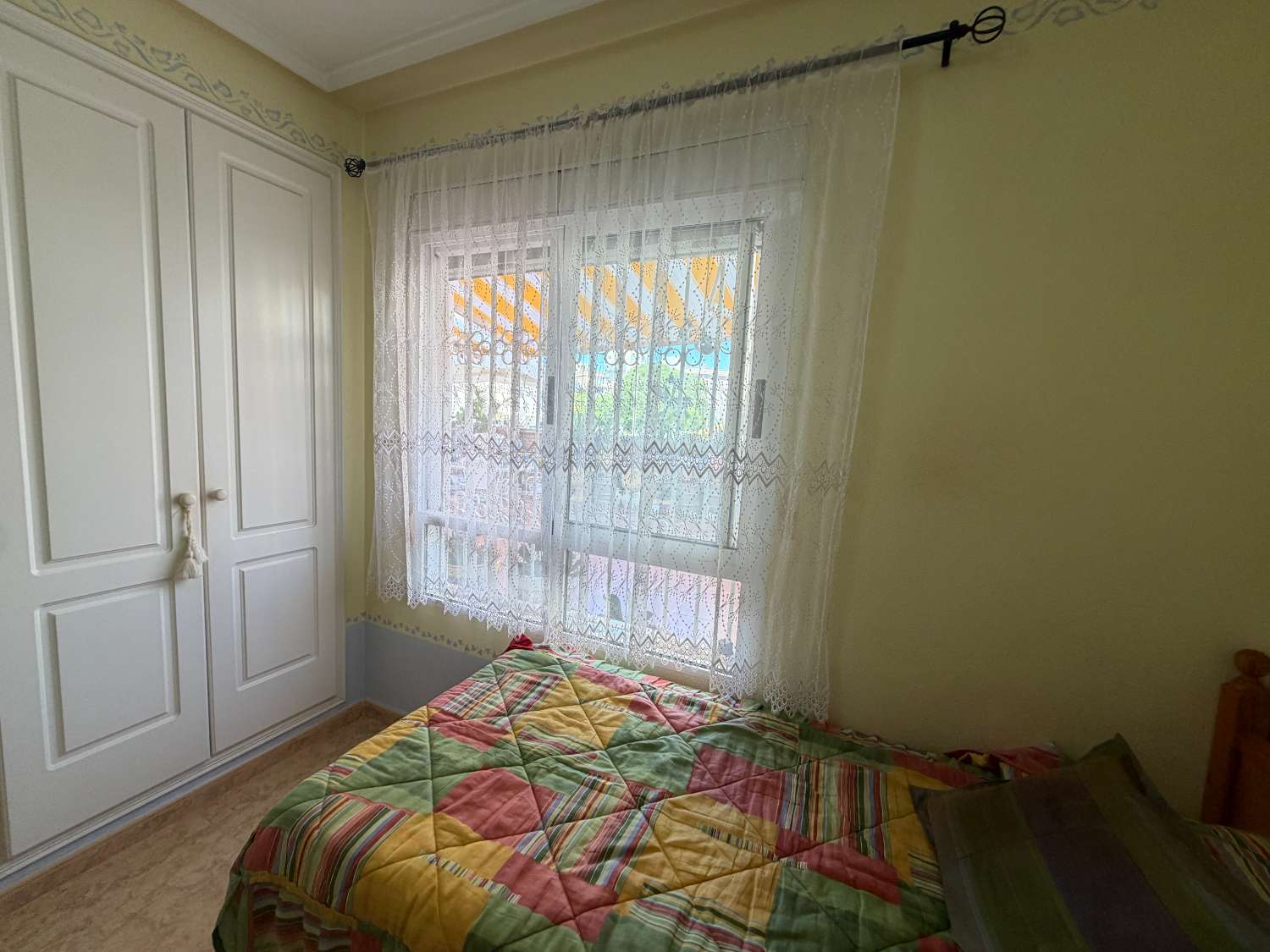 Amplio apartamento en planta baja con gran terraza, parking y trastero
