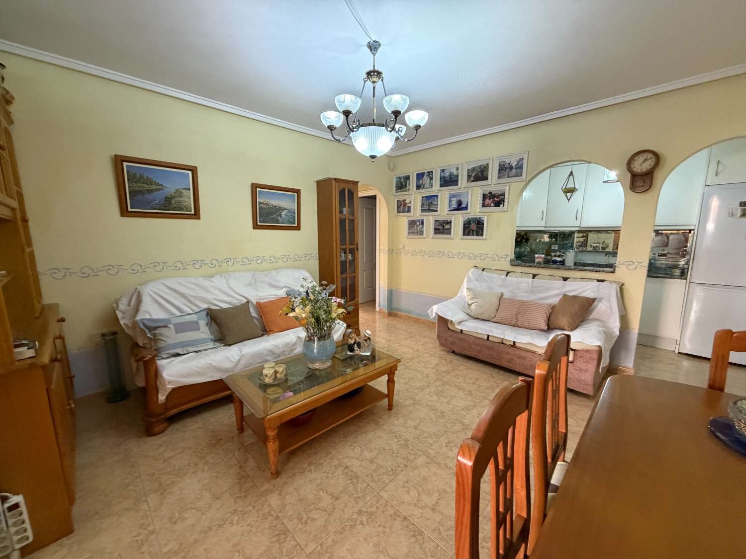Amplio apartamento en planta baja con gran terraza, parking y trastero