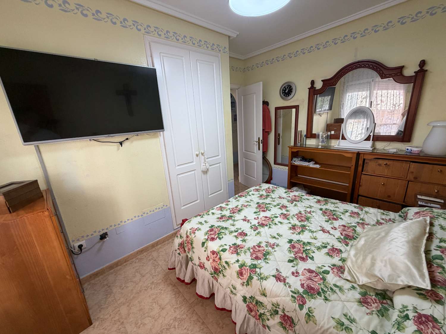 Amplio apartamento en planta baja con gran terraza, parking y trastero