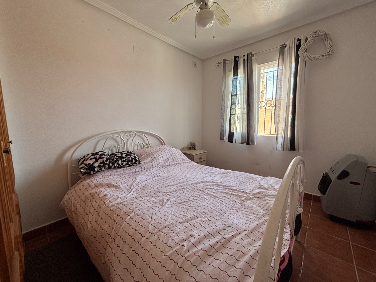 Dúplex independiente con 111 m² de jardín en Las Filipinas (Villamartín) | 3 dormitorios | Parking privado