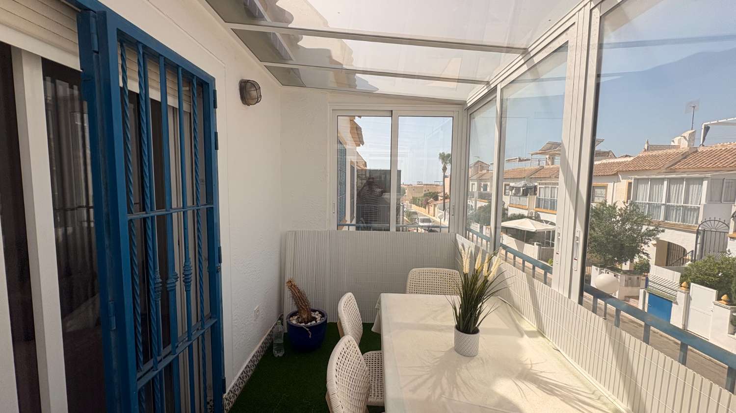 Apartamento totalmente reformado, orientado al sur en La Florida