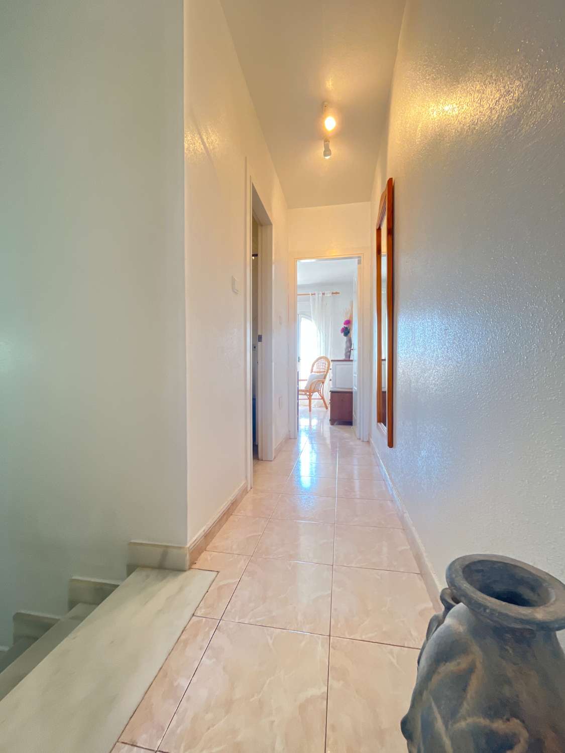 Preciosa Casa de 2 dormitorios con solárium y piscina comunitaria