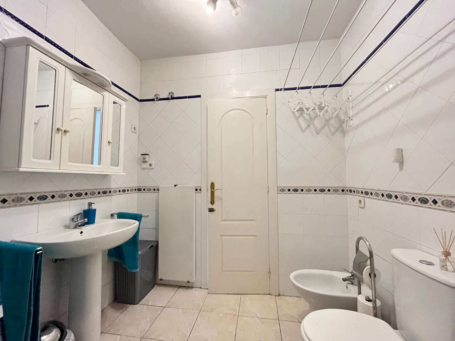 Preciosa Casa de 2 dormitorios con solárium y piscina comunitaria