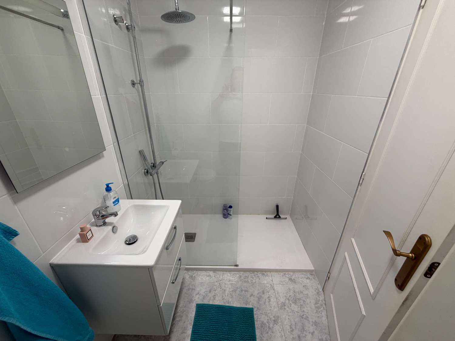Precioso apartamento en Al Andalus 1 con 3 dormitorios.