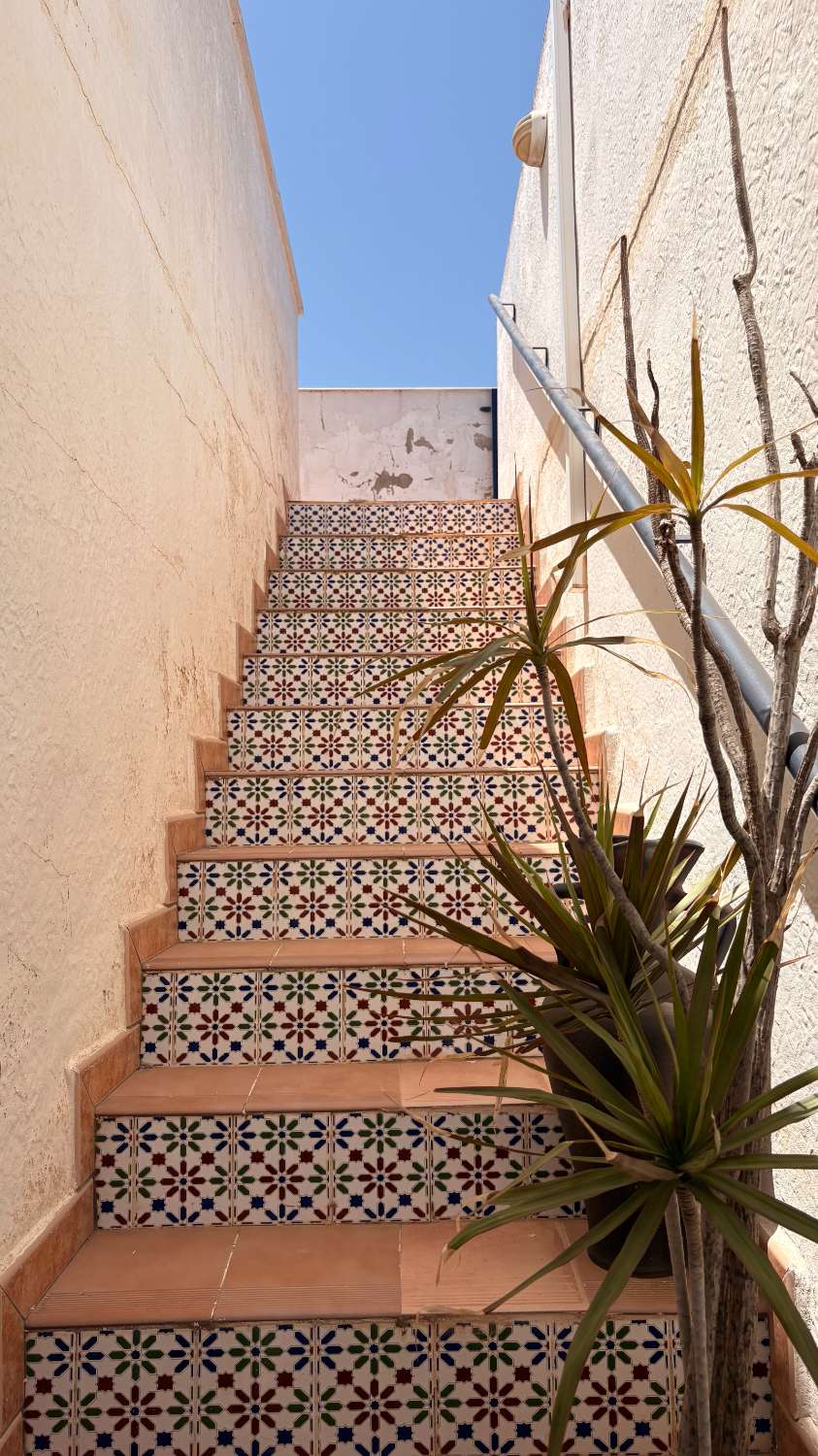 Precioso apartamento en Al Andalus 1 con 3 dormitorios.