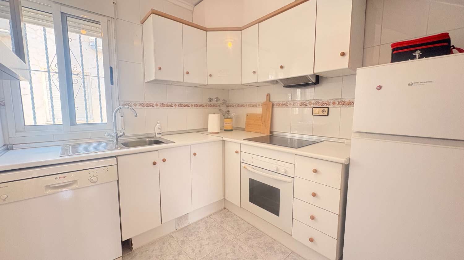 Precioso apartamento en Al Andalus 1 con 3 dormitorios.