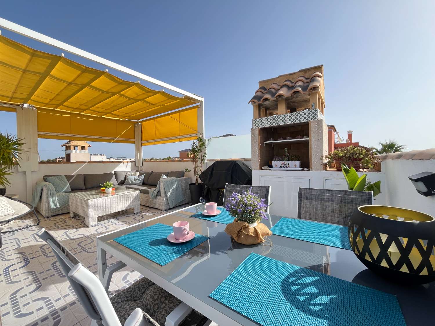 Precioso Apartamento de 2 dormitorios con solarium privado y jacuzzi