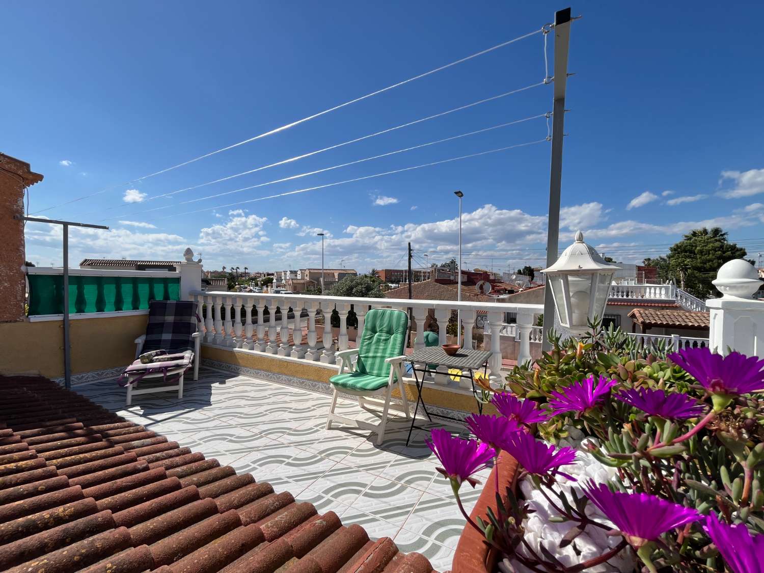 Bungalow reformado de 2 dormitorios en Torrevieja