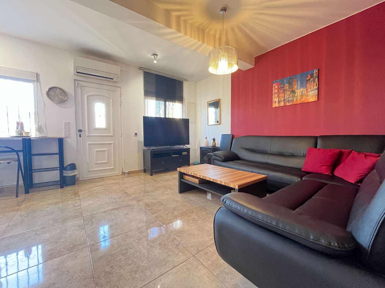 Bungalow reformado de 2 dormitorios en Torrevieja