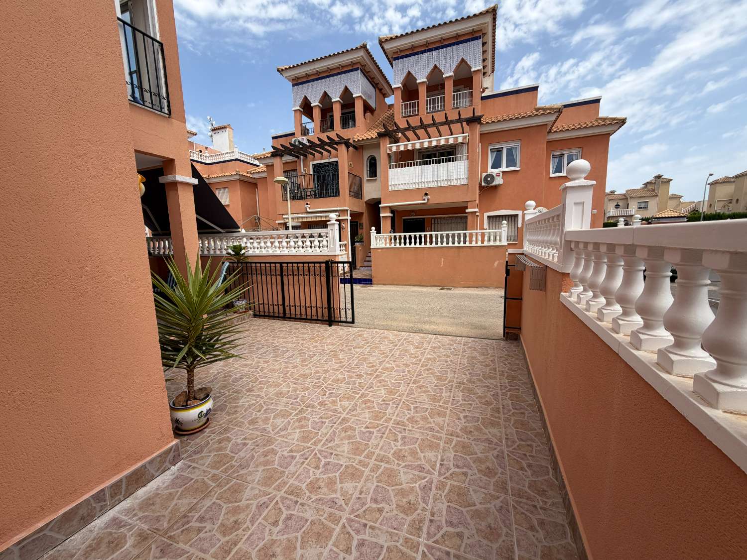 Apartamento de 2 dormitorios en la planta baja en Playa Flamenca