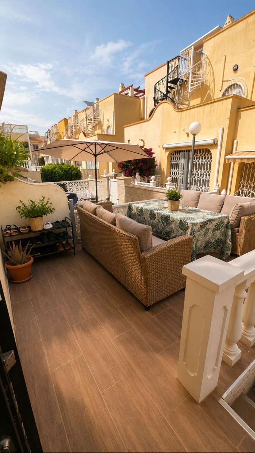 Casa en venta en Los Almendros-La Florida (Orihuela)