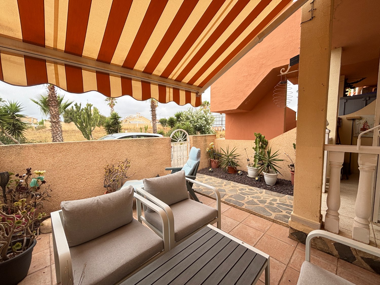 2-værelses lejlighed i stueetagen beliggende i La Florida (Orihuela Costa)