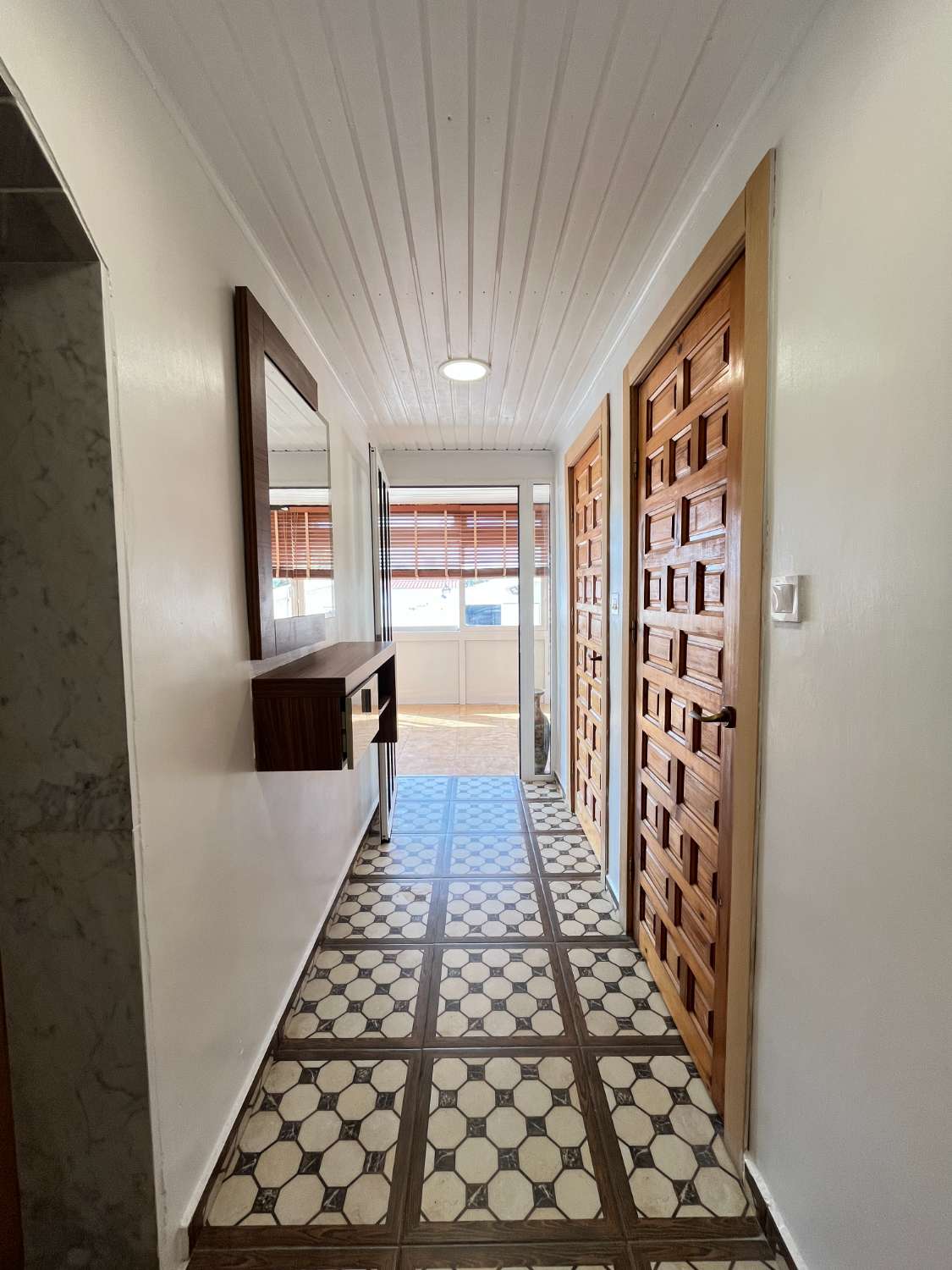 Chalet independiente con gran piscina privada en La Florida – Orihuela Costa